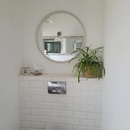 펜션 Zurawzdory 107