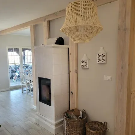 Zurawzdory 107 펜션