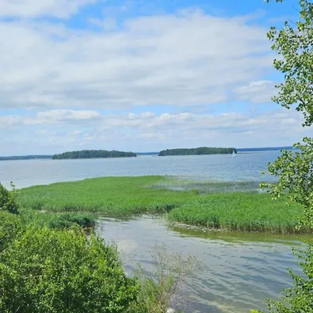 Zurawzdory 107 펜션 *